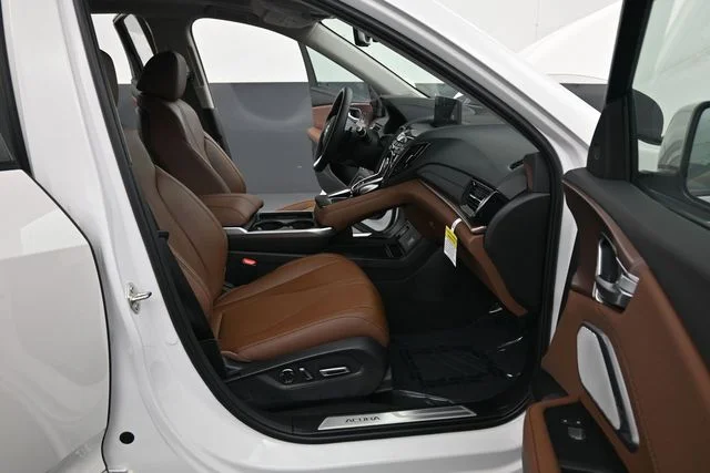 New 2026 Platinum White Pearl Acura Technology Package image 17