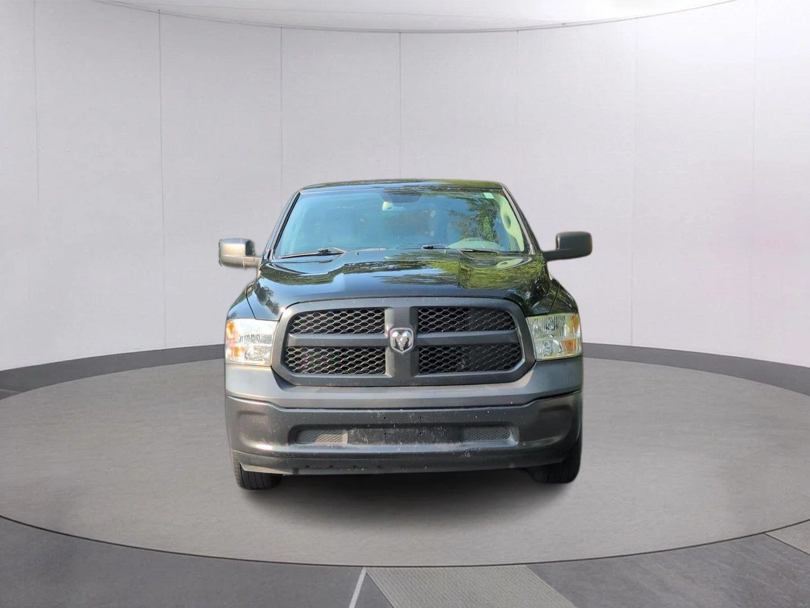 Used 2020 Diamond Black Crystal Pearlcoat Ram Tradesman image 10