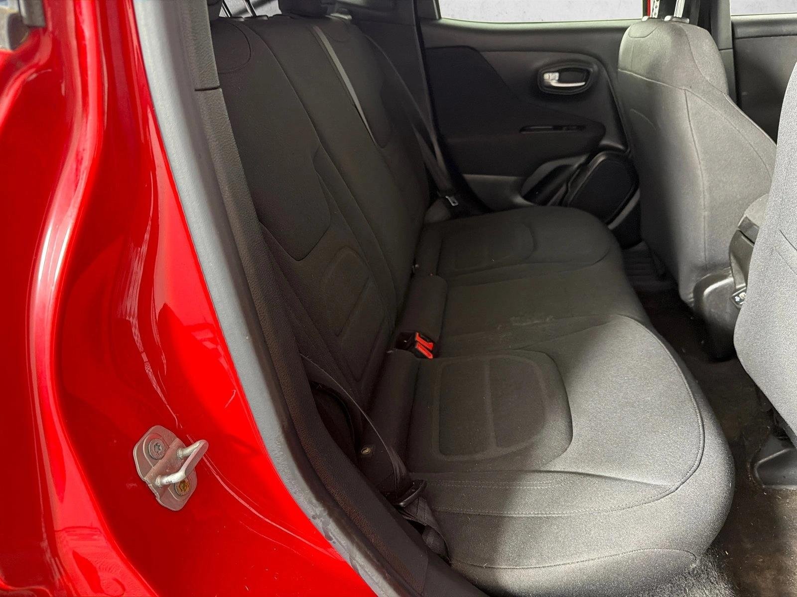 Used 2020 Colorado Red Clearcoat Jeep Latitude image 15
