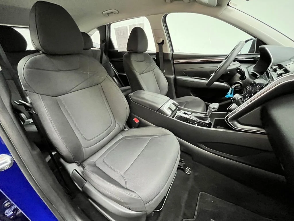 Used 2023 Blue Hyundai SE image 33