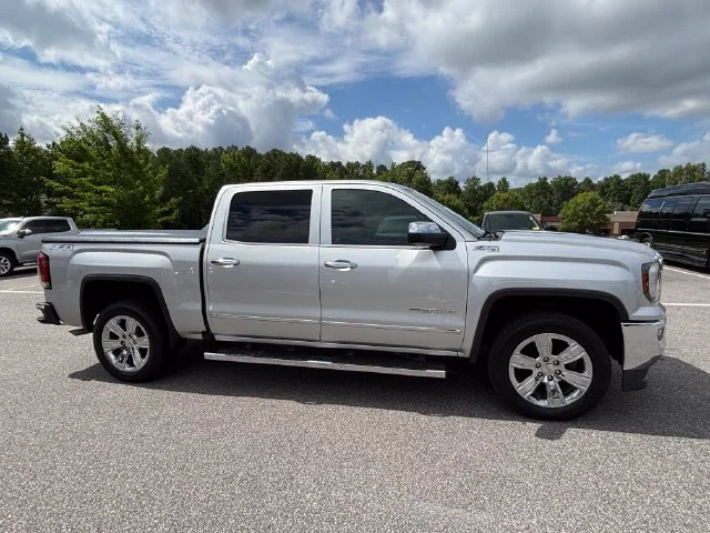 Used 2018 Silver GMC SLT image 6