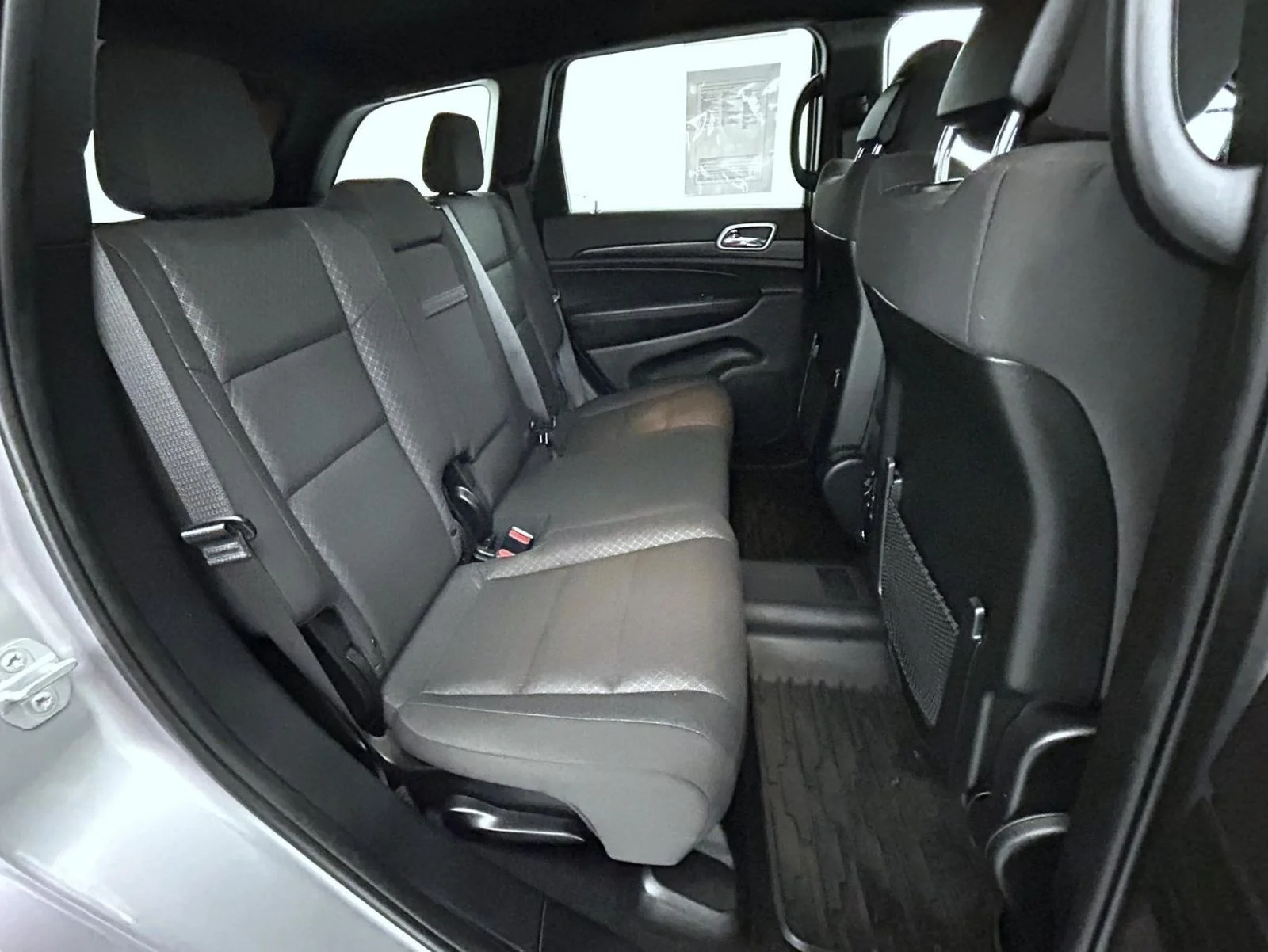Used 2019 Silver Jeep Laredo E image 18