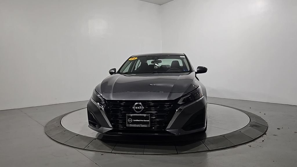 Certified Used 2023 Gray Nissan 2.5 S image 10