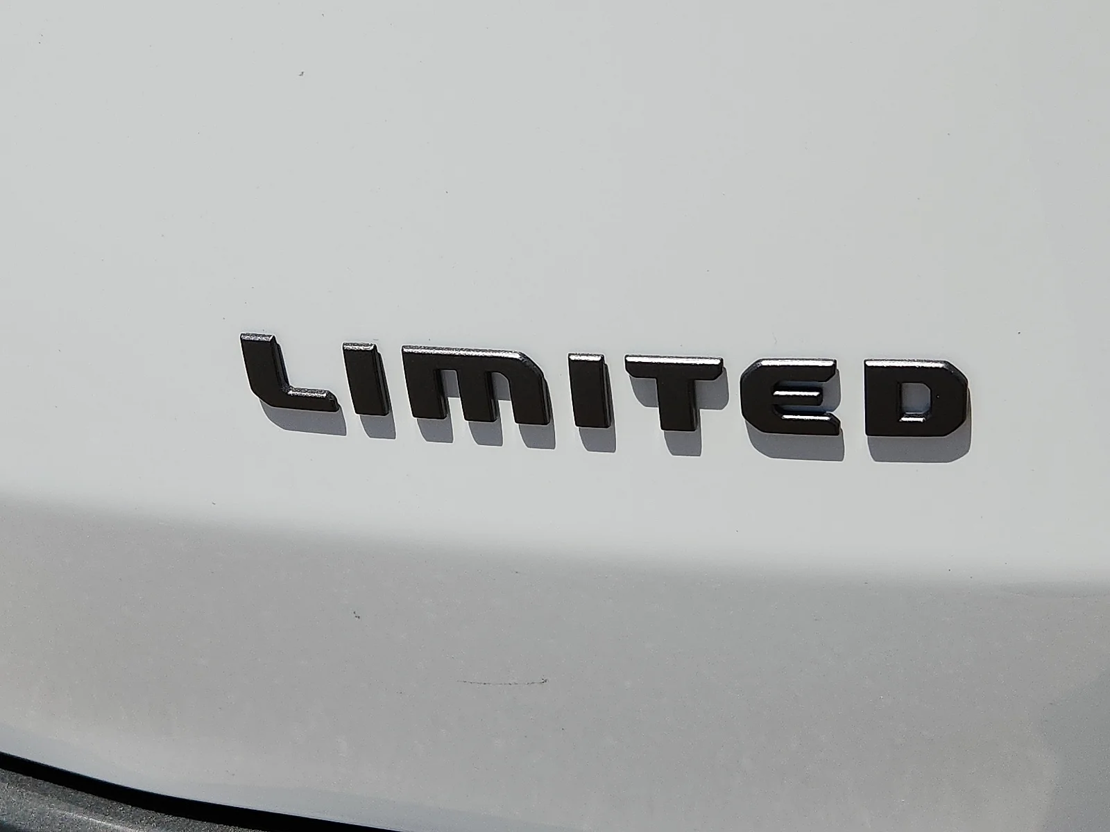 New 2026 Bright White Clear-Coat  Paint Jeep LIMITED 4X4 image 9