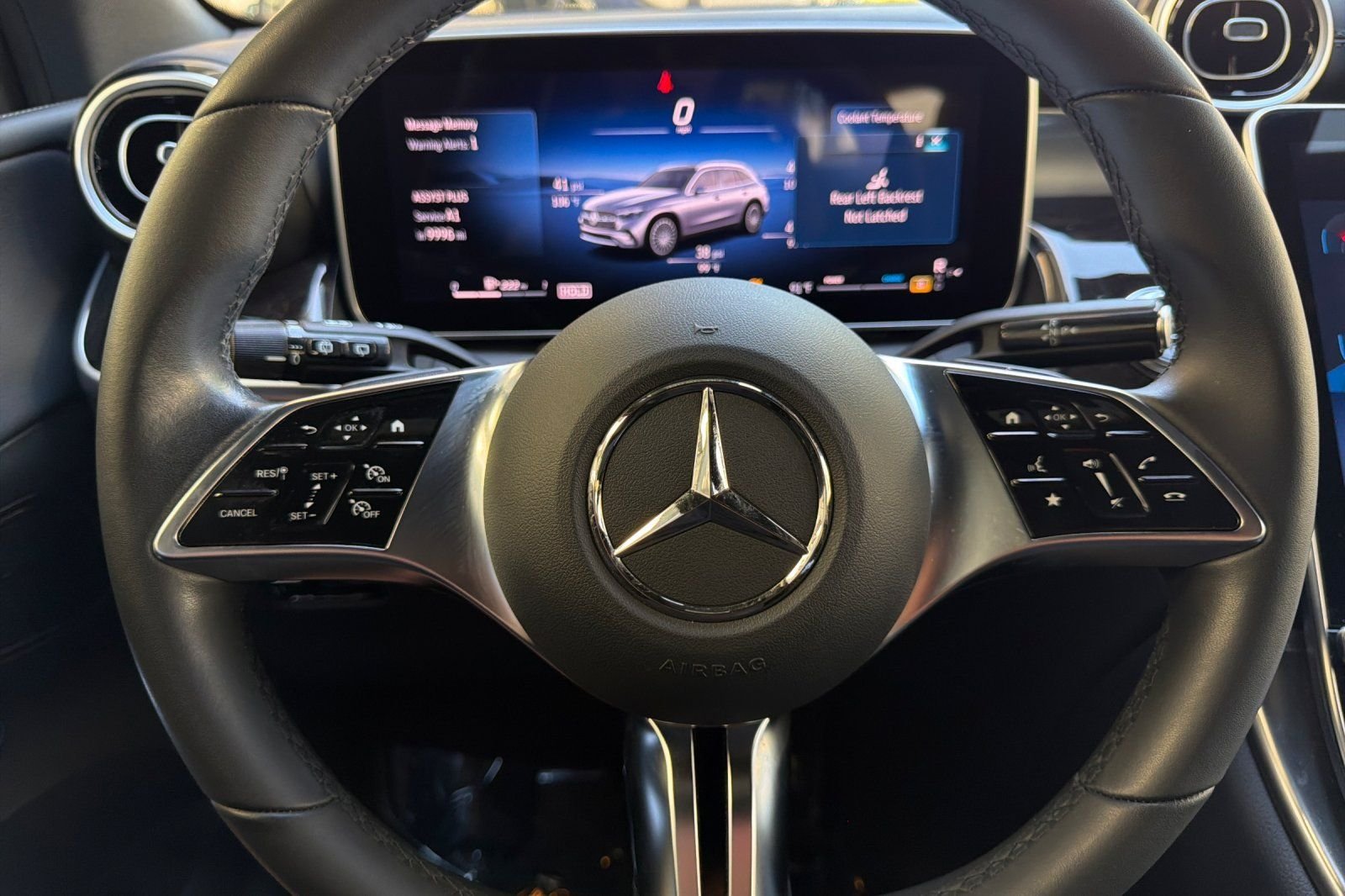 Certified Used 2025 White Mercedes-Benz GLC 300 image 24