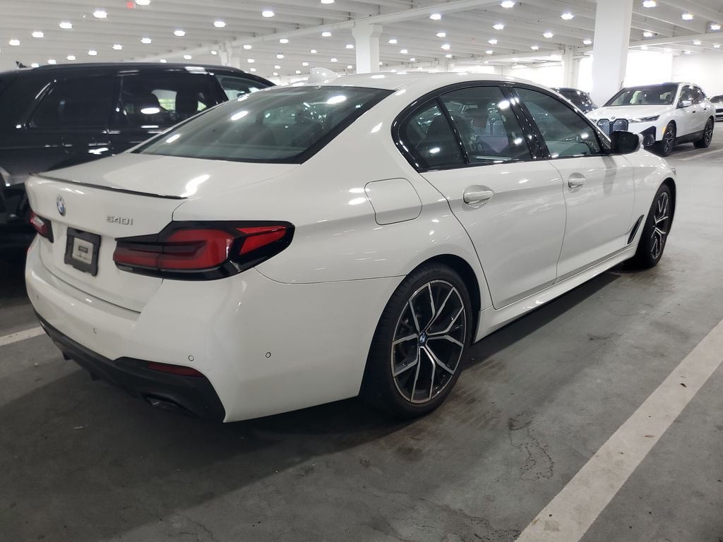 Certified Used 2023 Alpine White BMW 540i image 3
