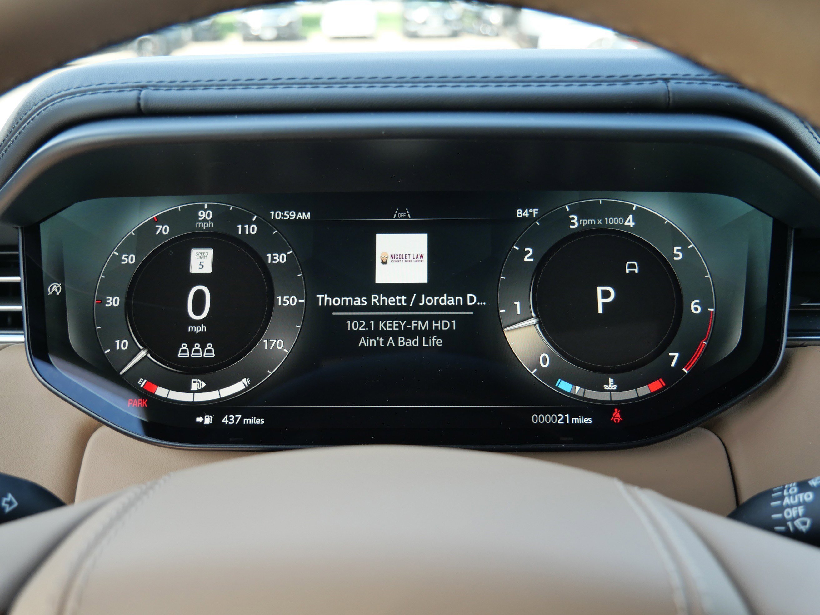 New 2026 Santorini Black Land Rover Dynamic SE image 8