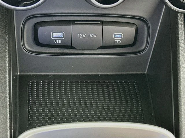 New 2026 Hyundai VENUE SE