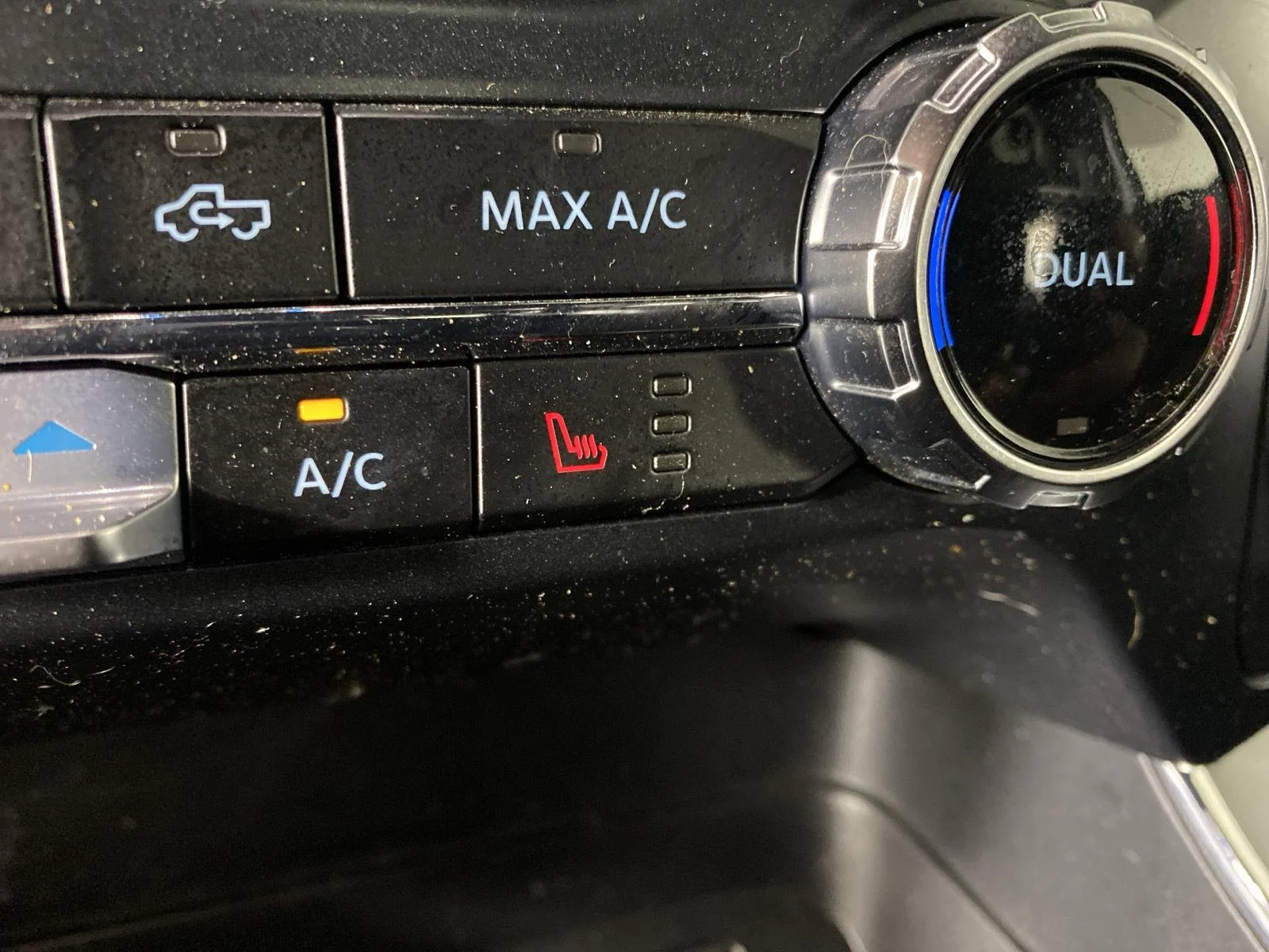 Used 2025 Oxford White Ford XLT image 22