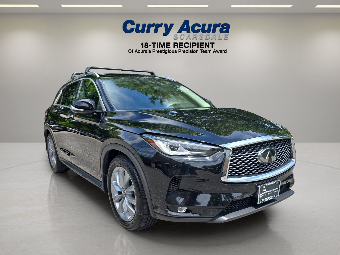 Used 2022 Black INFINITI ESSENTIAL AWD image 3