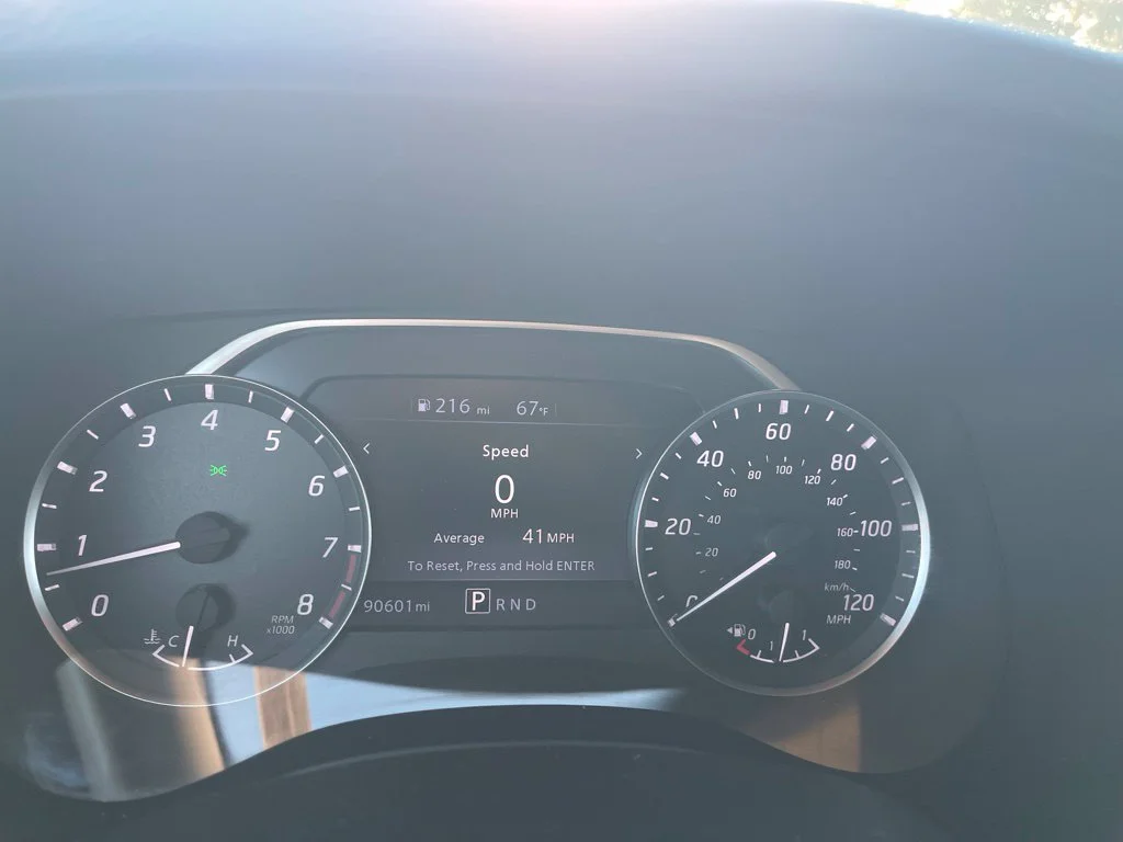 Used 2022 Blue Nissan SV image 6