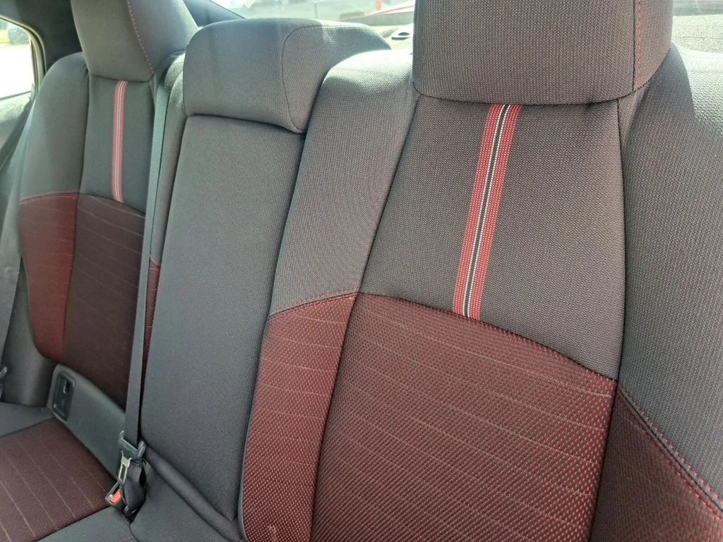 2024 Toyota Corolla SE - Photo 23