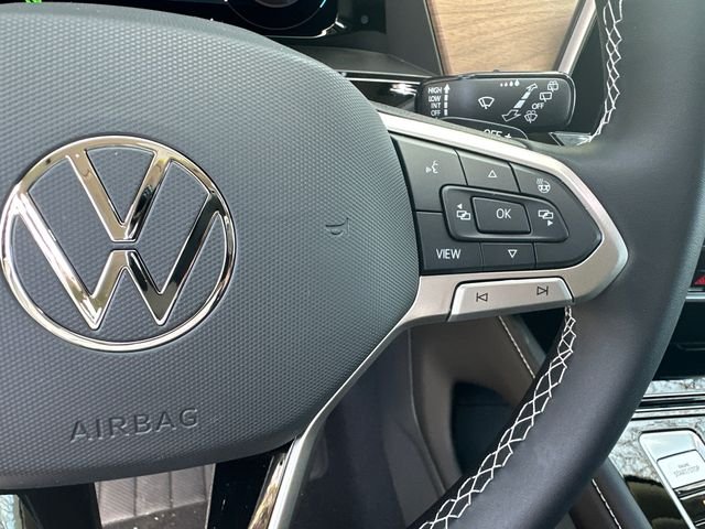 New 2026 White Volkswagen 2.0T SE w/Technology image 19