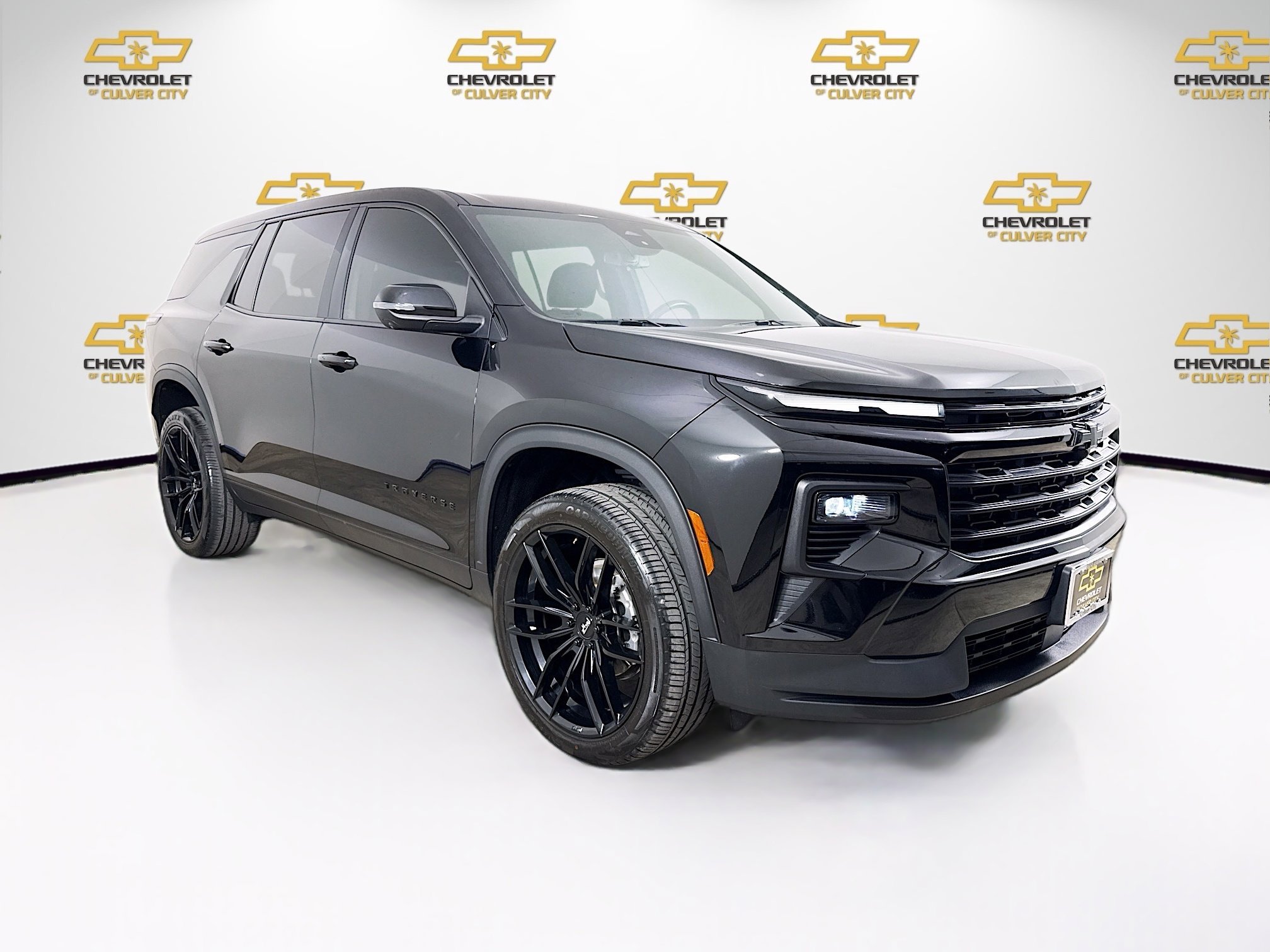 2024 Chevrolet Traverse FWD LS's photo