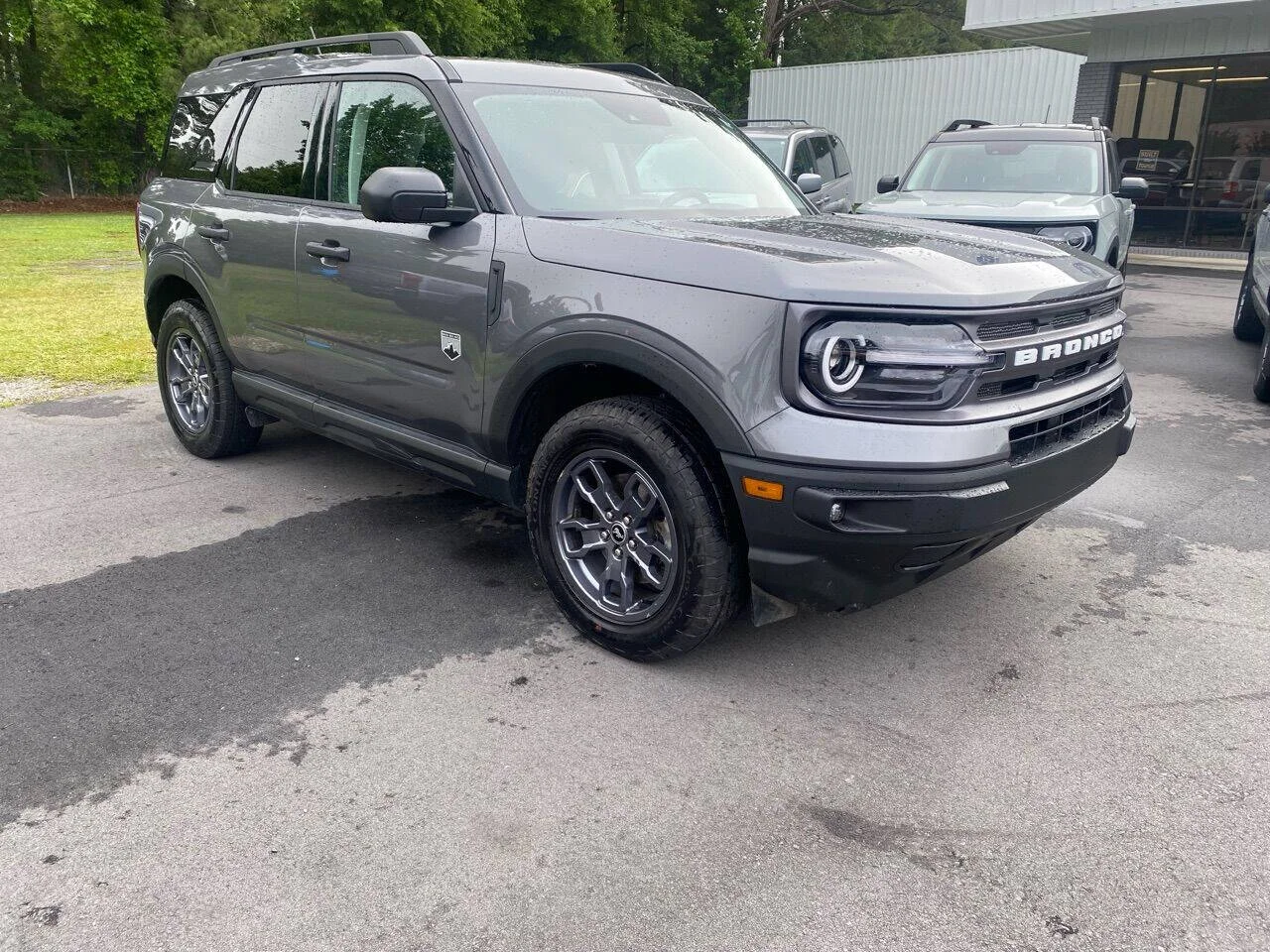 Used 2022 Gray Ford Big Bend AWD 4dr SUV image 2