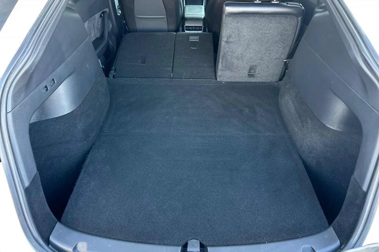 Used 2020 WHITE Tesla Long Range image 14
