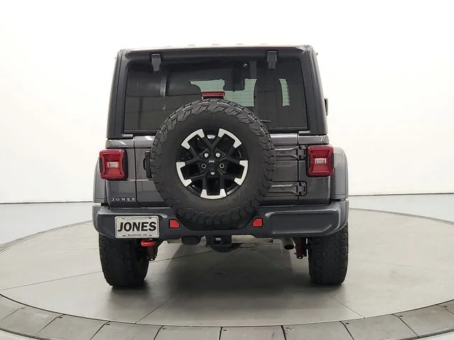 Used 2025 Gray Jeep Rubicon image 7