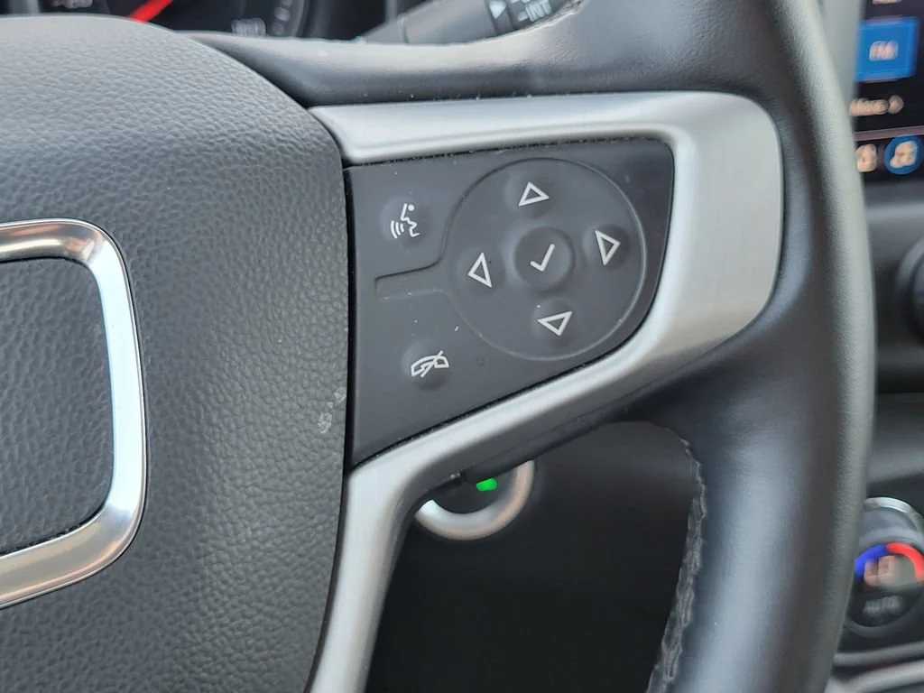 Used 2024 Summit White GMC SLT image 28