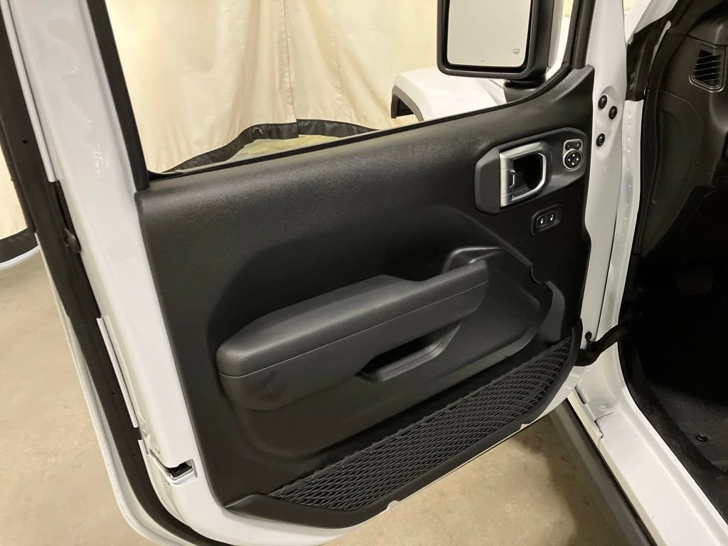 New 2026 Bright White Clearcoat Jeep  image 10