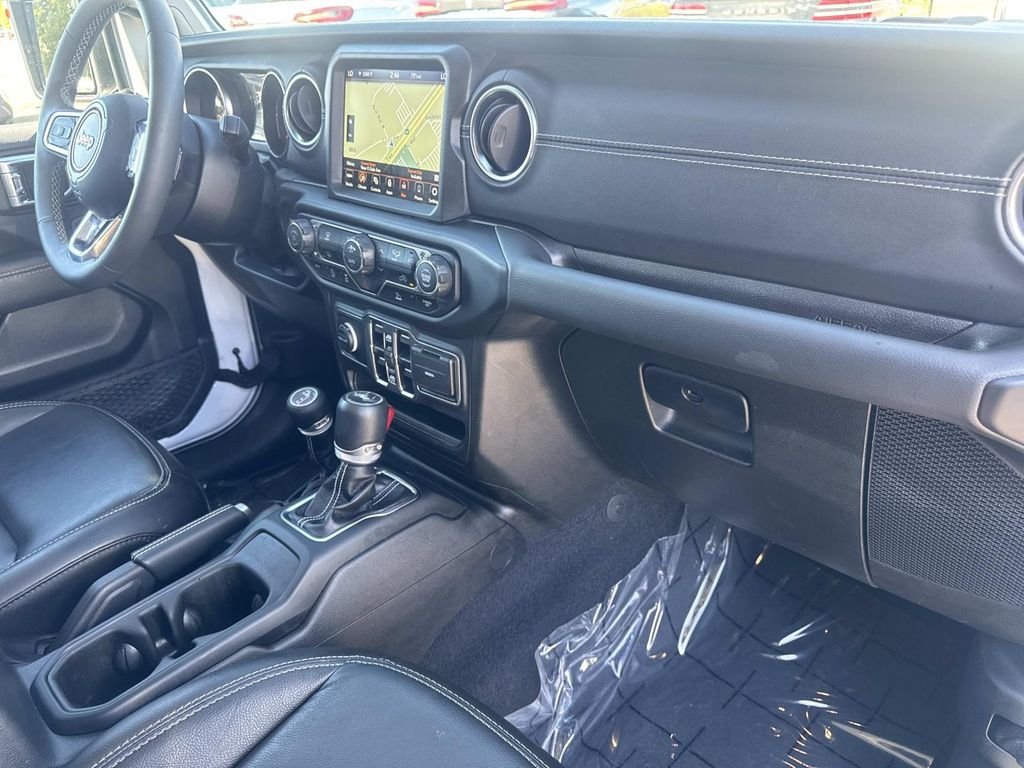 Used 2023 Bright White Clearcoat Jeep Sahara image 29