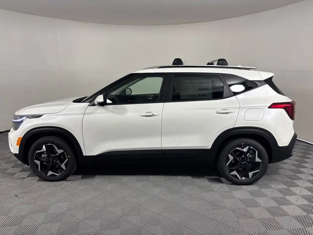 New 2026 White Kia S image 4