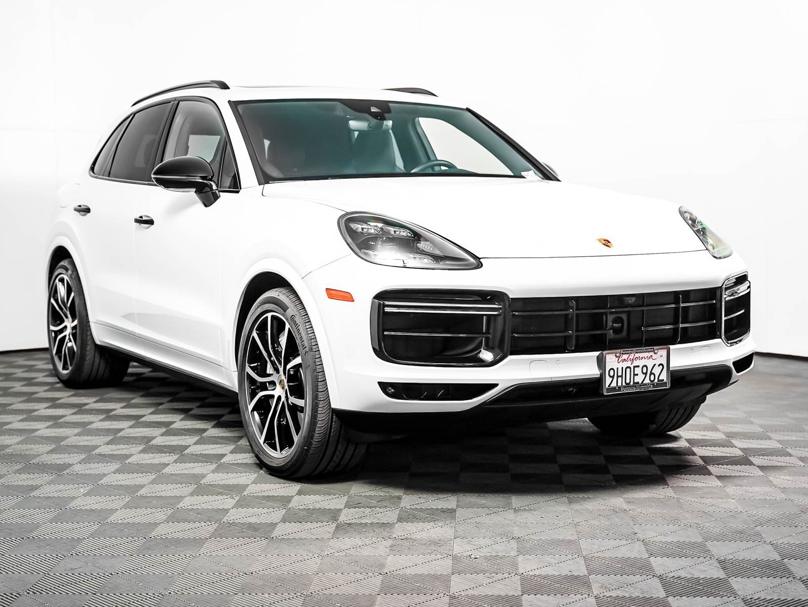 Certified Used 2023 CARRARA WHITE Porsche Turbo image 8