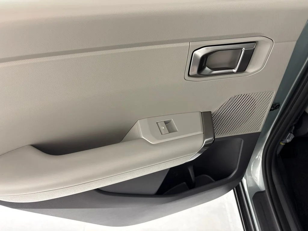 New 2027 Iceberg Green Kia EX image 19