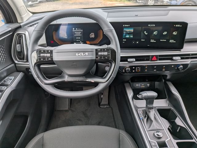 New 2026 Ebony Black Kia LX image 18