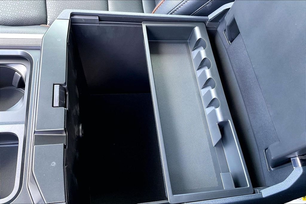 New 2026 Ford Super Duty F-250 Lariat 4D Crew Cab