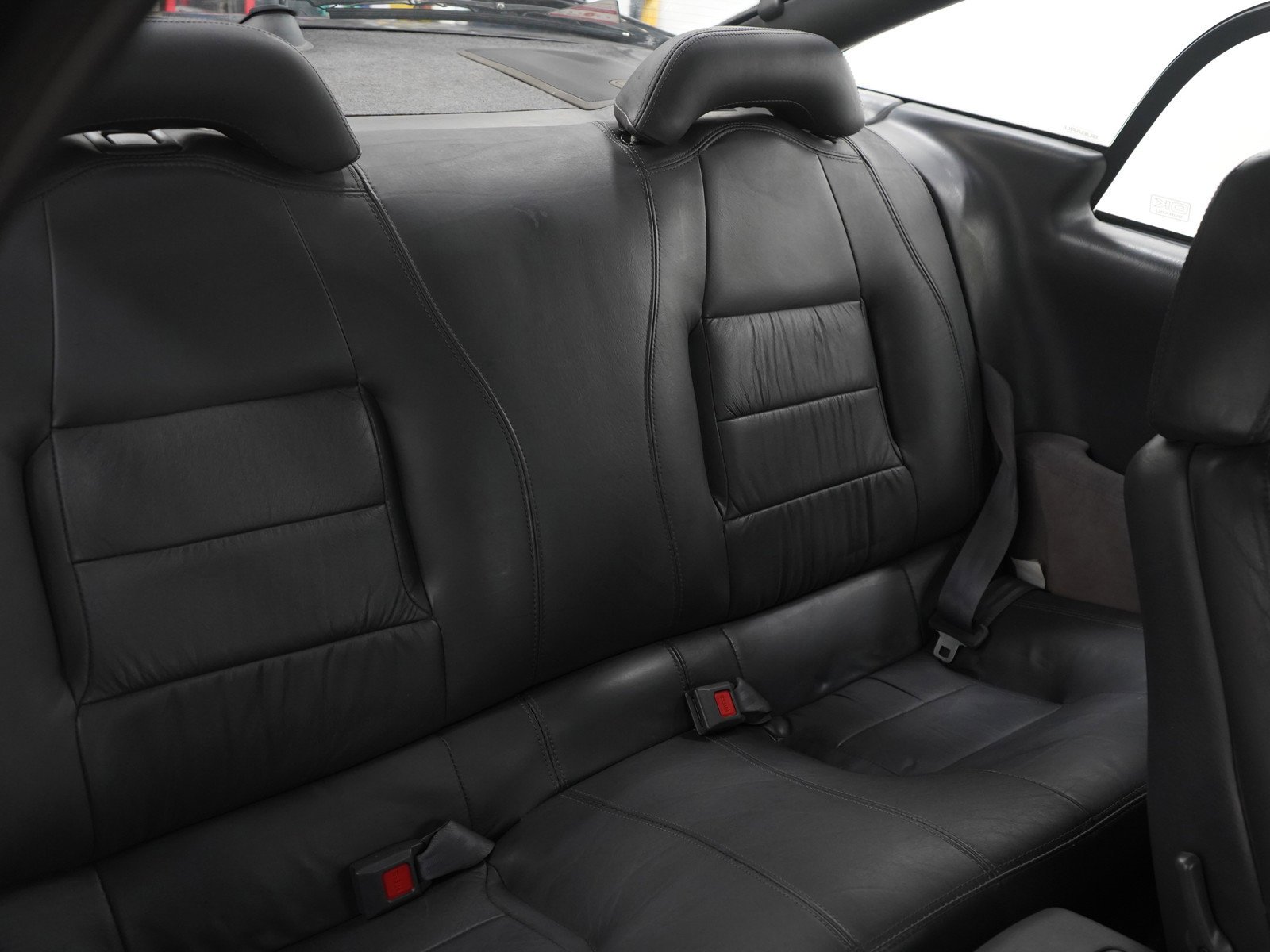 Used 1992 White Subaru  image 12