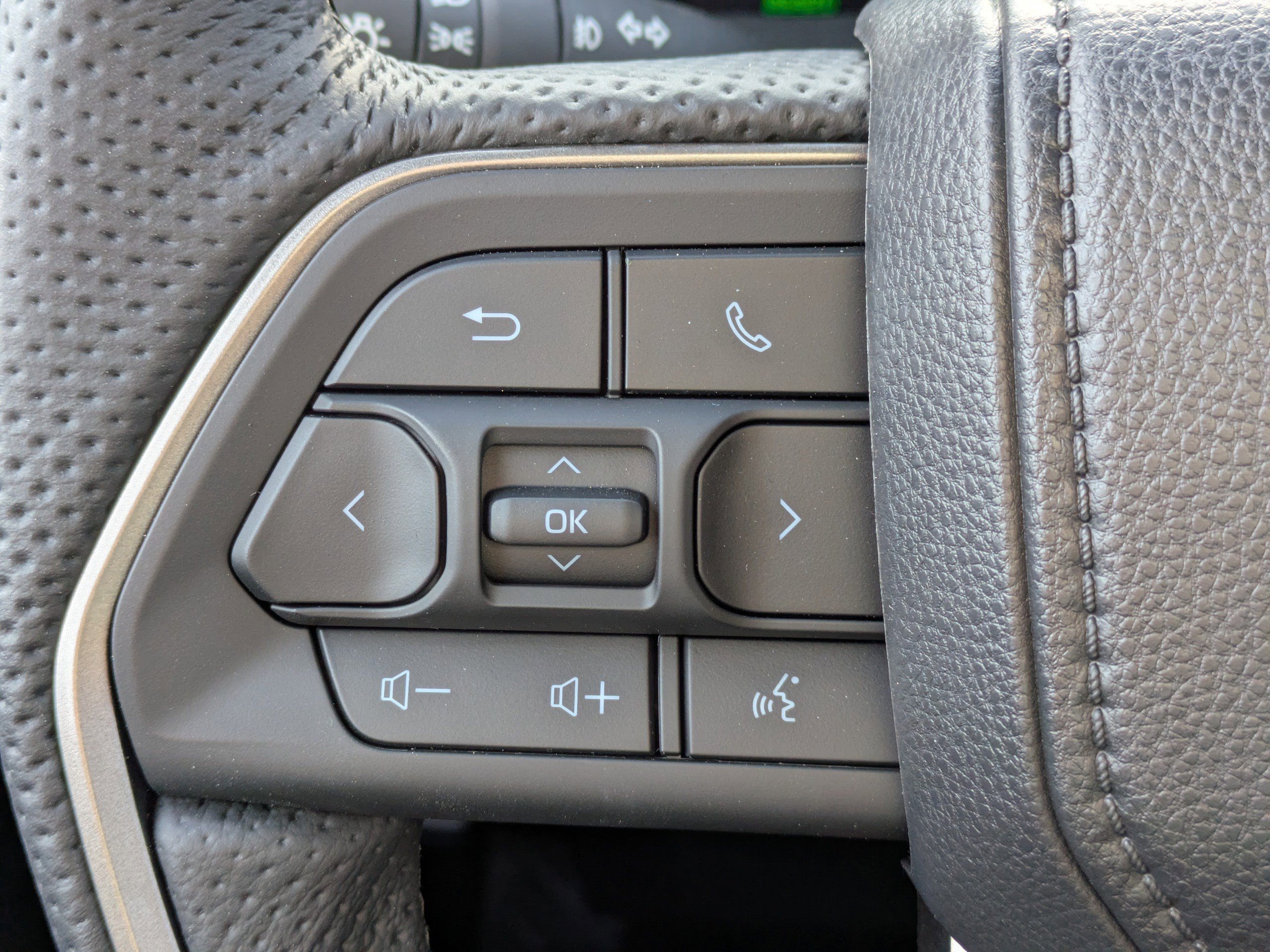 2026 Toyota Tacoma TRD Sport - Photo 25