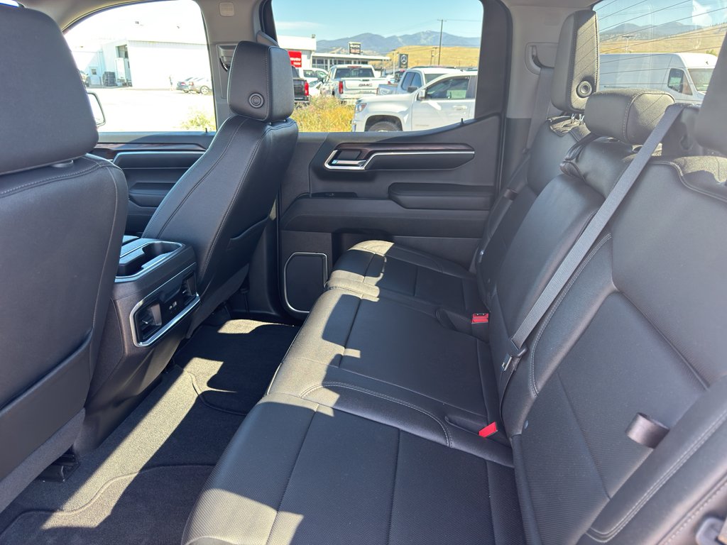 Used 2022 Silver GMC SLT image 6