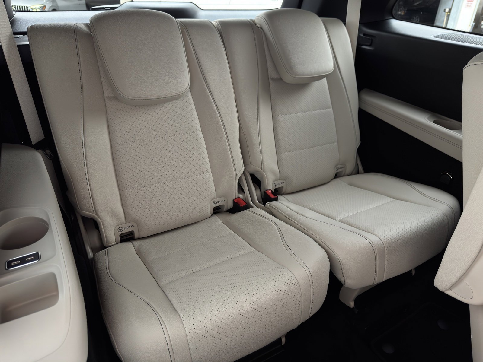 2025 Mercedes-Benz GLS Base - Photo 34