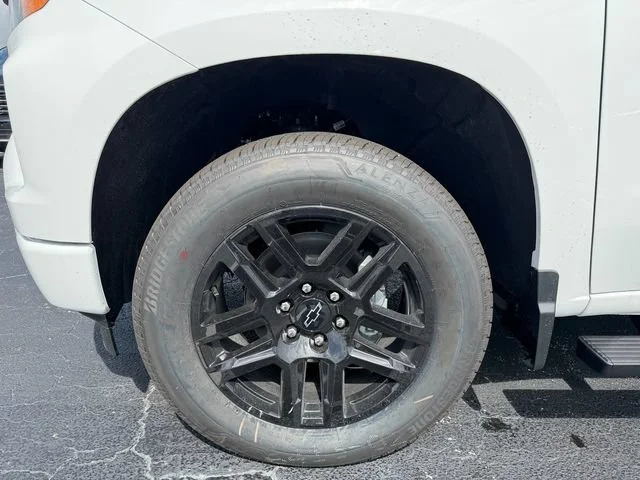 New 2026 Summit White Chevrolet Custom image 9