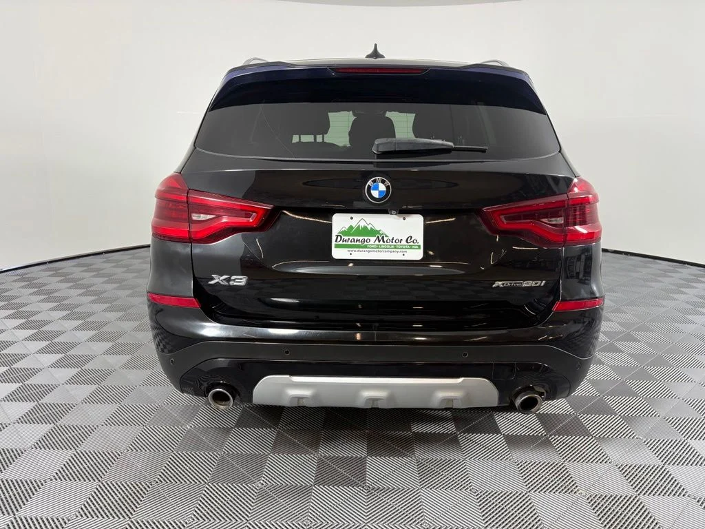 Used 2019 Black BMW xDrive30i image 10