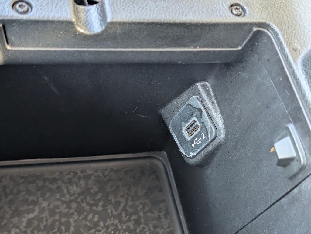 2025 Jeep Wrangler 4-Door Sahara - Photo 28