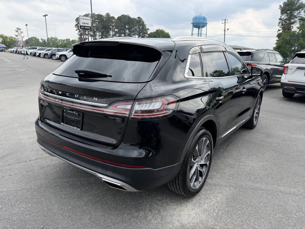 Used 2022 Black Lincoln Reserve AWD 4dr SUV image 23