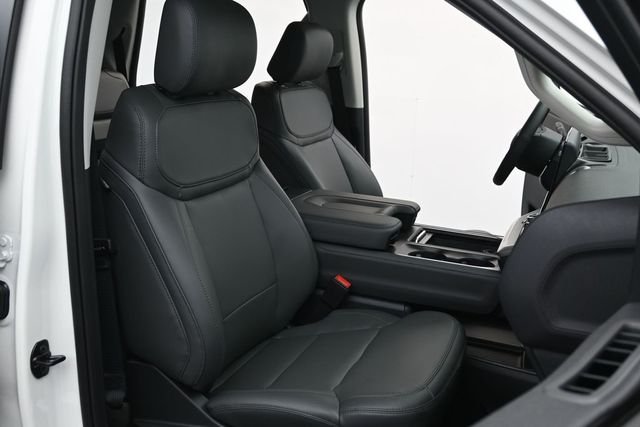 New 2027 Star White Metallic Tri-Coat Ford MAX Active image 27