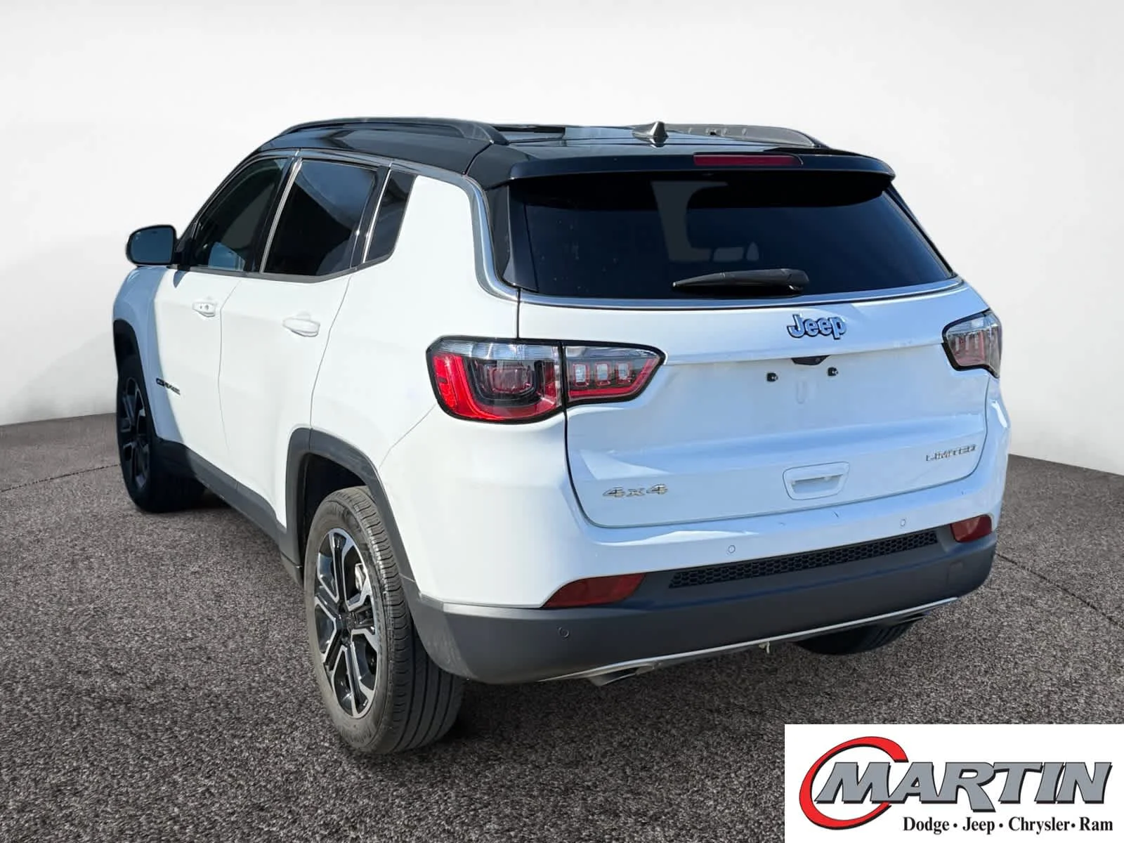 Used 2023 Bright White Clearcoat Jeep Limited image 7