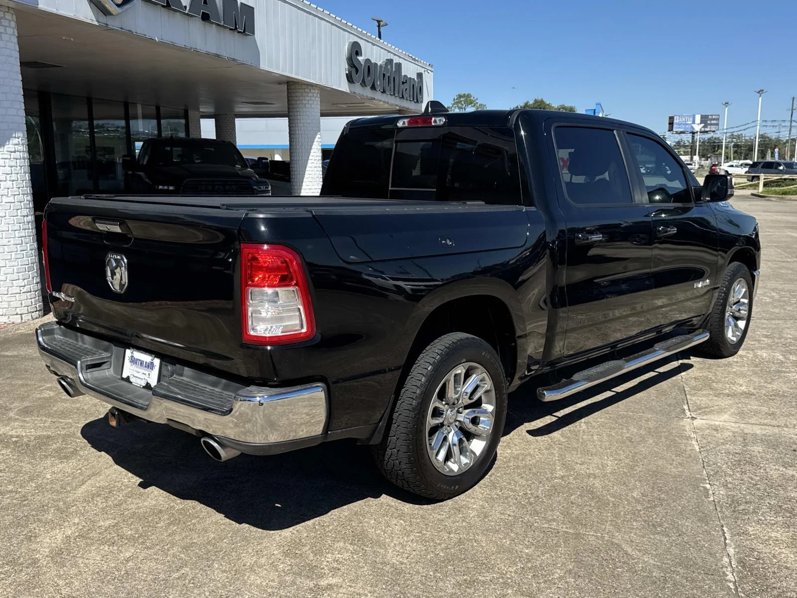 Used 2020 DIAMOND BLACK CRYSTAL PEARLCOAT Ram Lone Star image 7