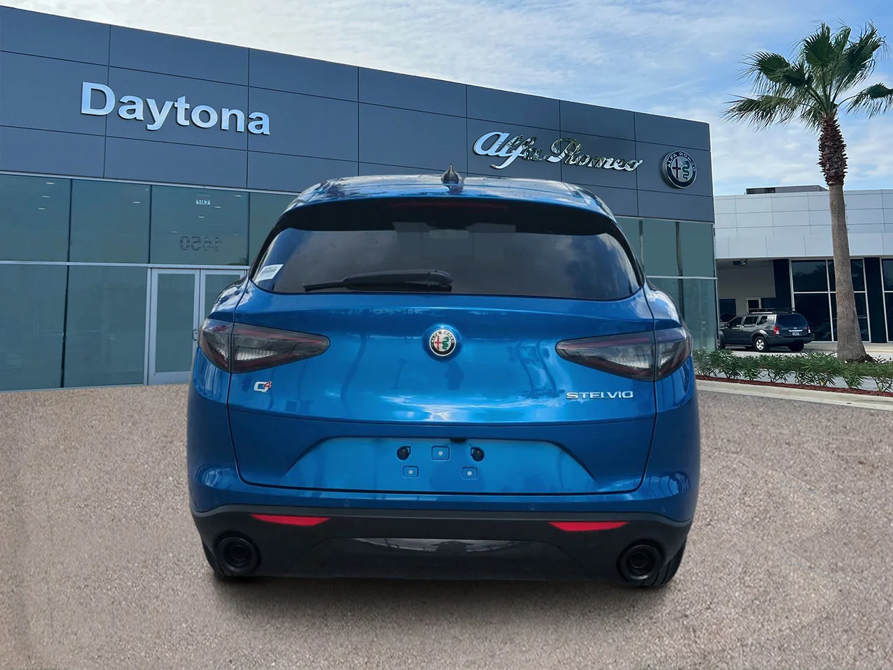 New 2025 Misano Blue Metallic Exterior Paint Alfa Romeo  image 4