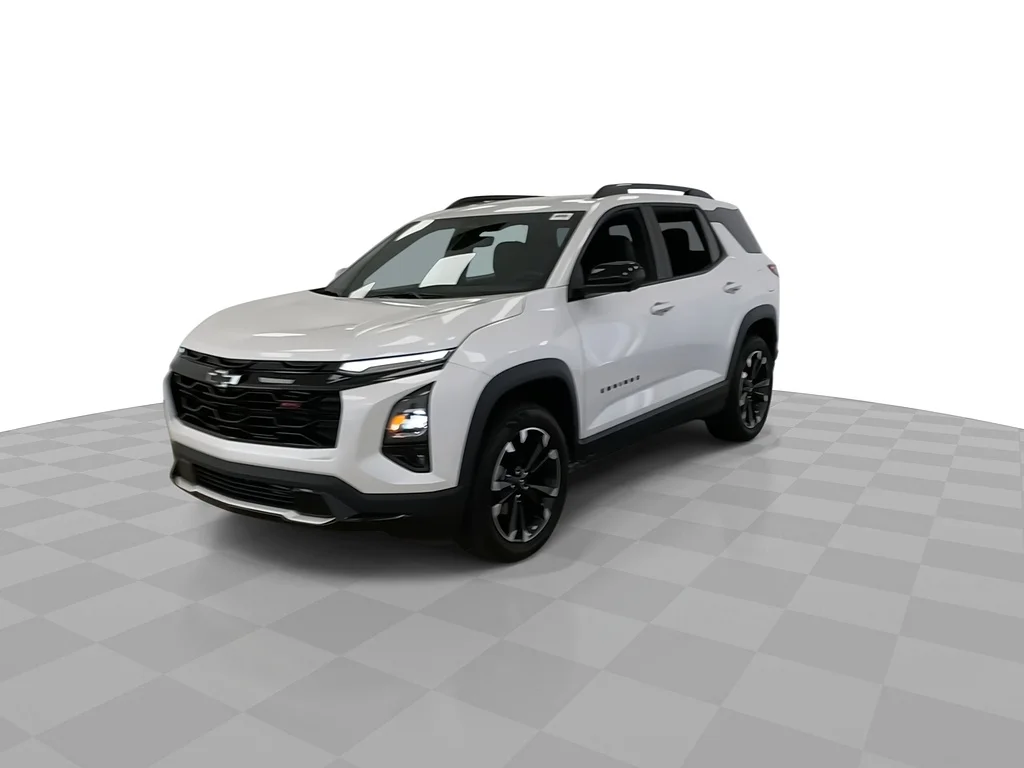 Used 2025 Iridescent Pearl Tricoat Chevrolet RS image 5