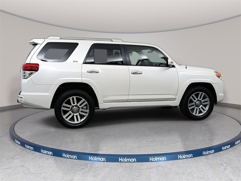 2013 Toyota 4Runner SR5 photo 4