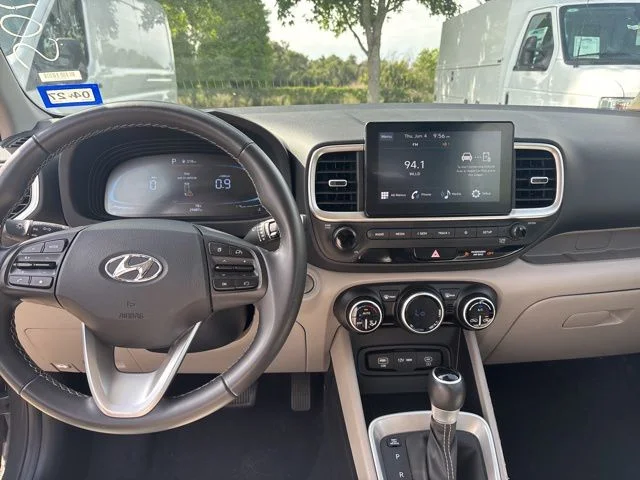 Used 2025 Gray Hyundai SEL image 11