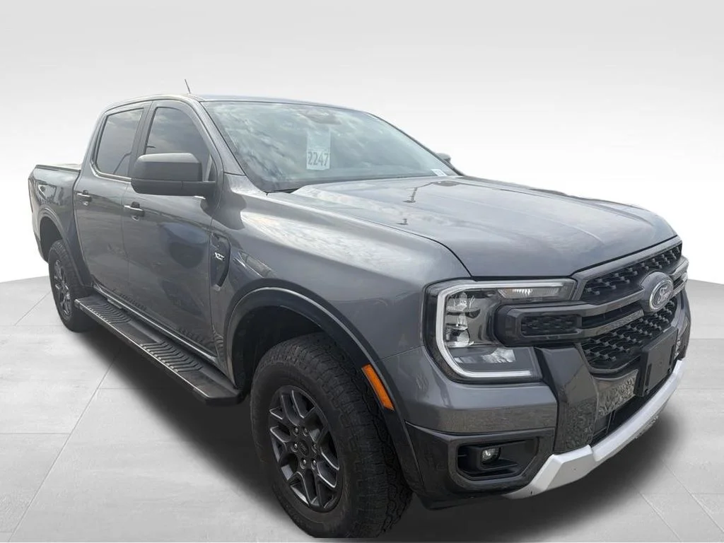 Used 2024 Gray Ford XLT image 14