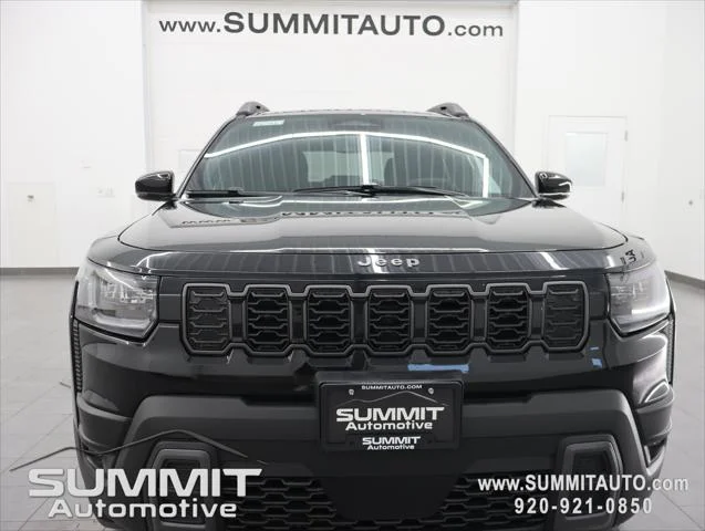 New 2026 Diamond Black Crystal Pearl-Coat Exterior Paint Jeep Limited image 21
