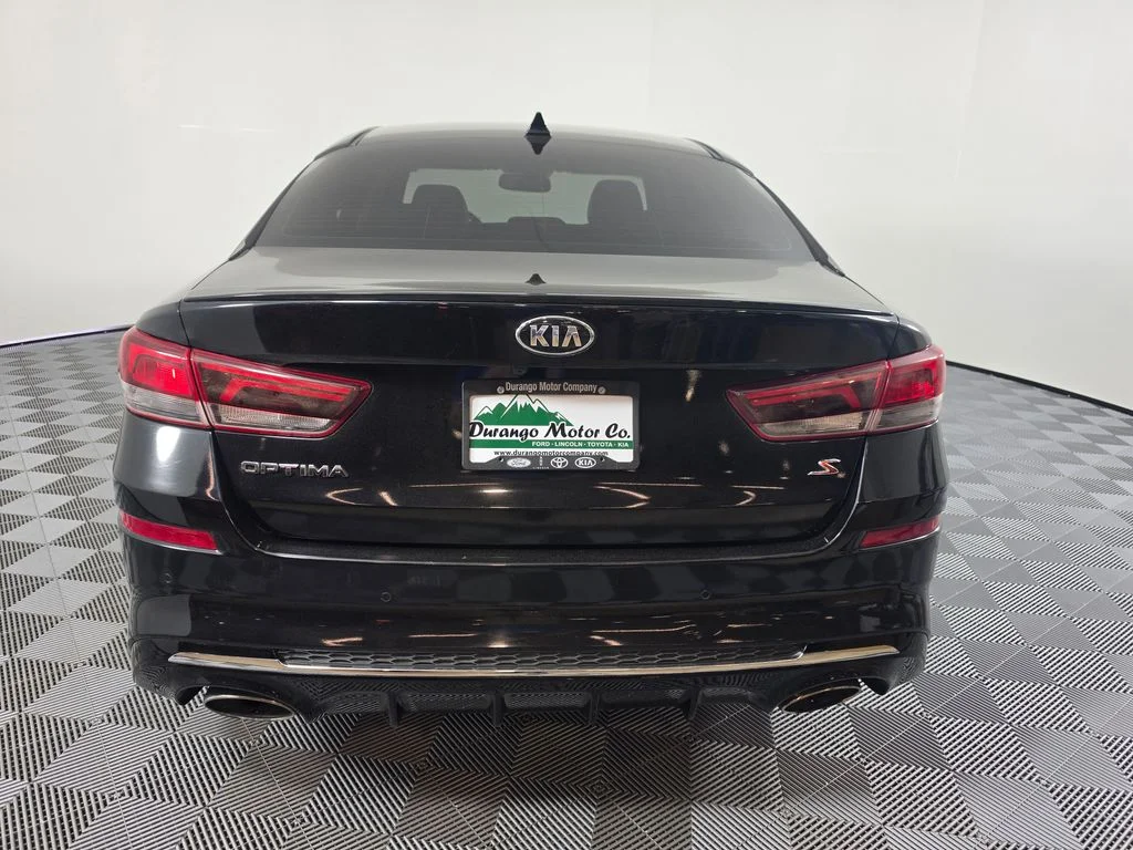 Used 2020 Black Kia S image 9