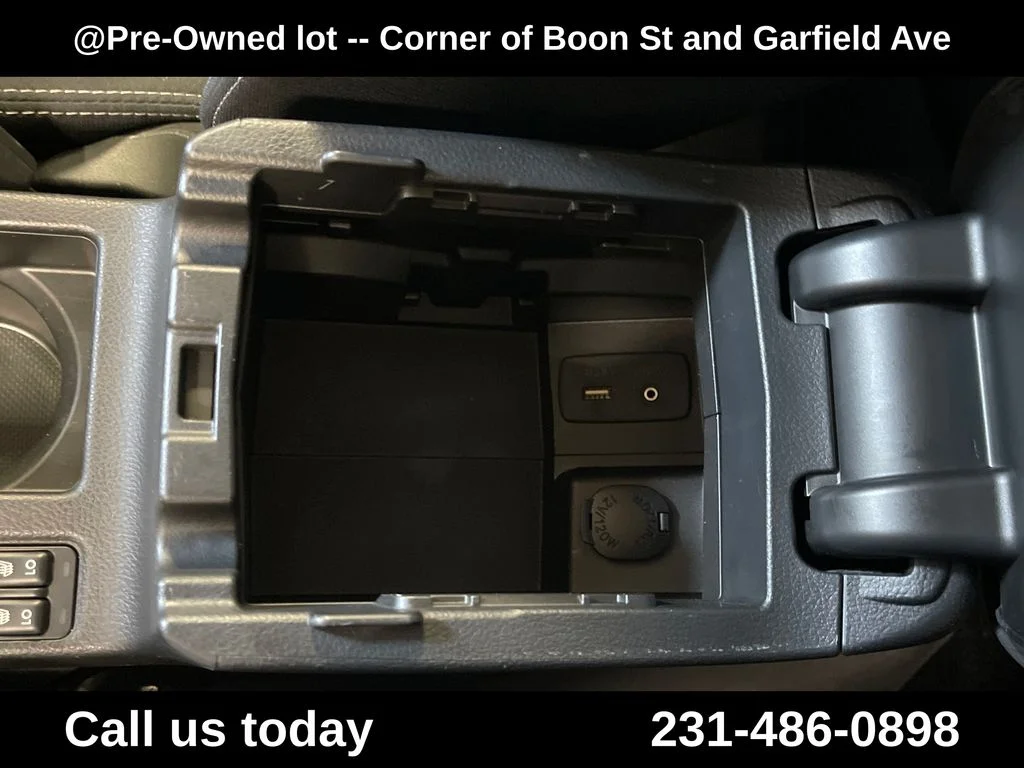 Used 2014 Gray Subaru 2.0i Premium image 26