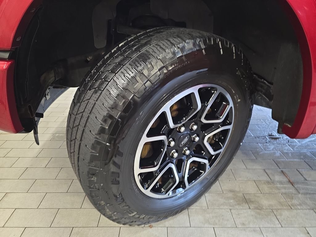 Used 2015 Red Ford Lariat image 35