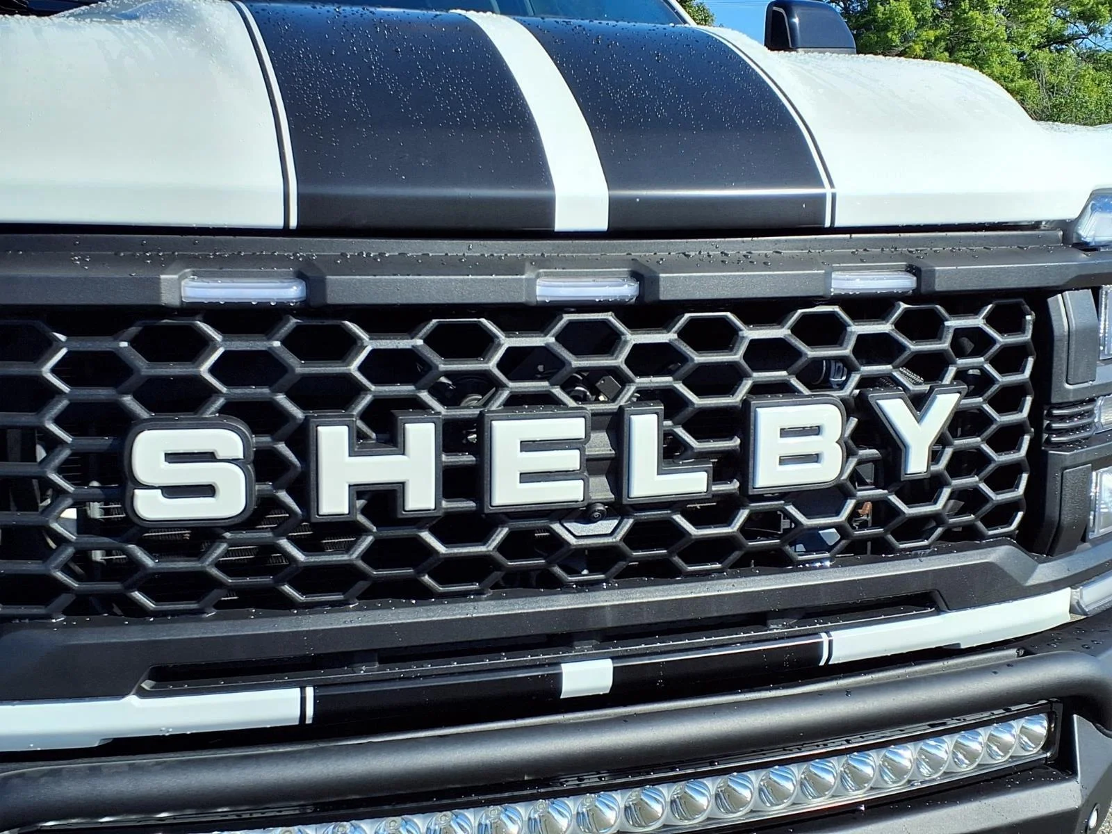 Used 2024 Star White Metallic Tri-Coat Ford LARIAT image 15